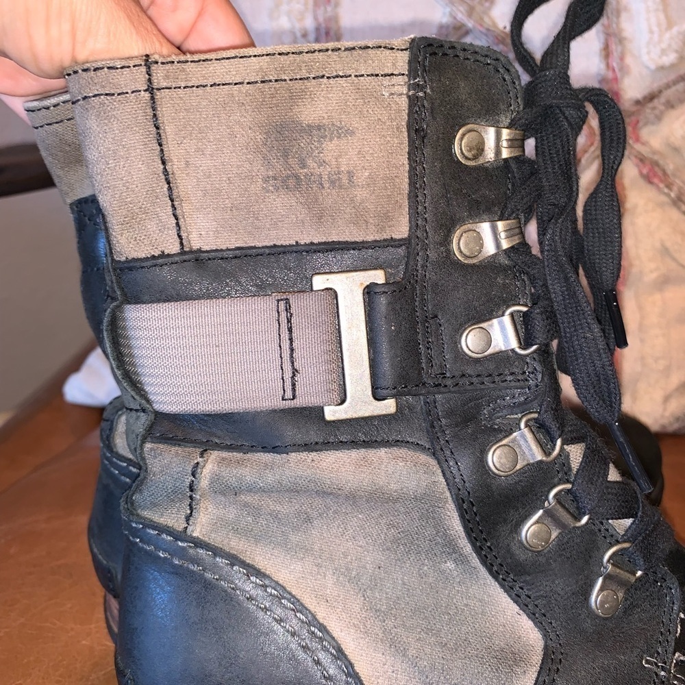 Sorel Major Carly Casual Lace Up Boots Black Gray Leather Canvas Size 7 - Picture 6 of 9